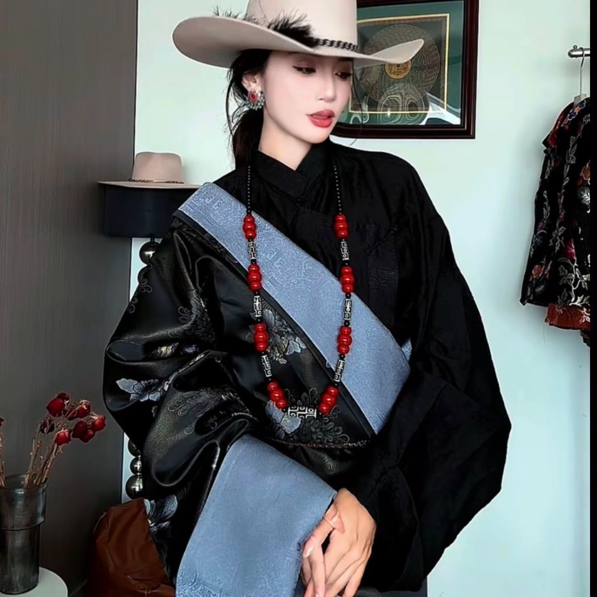 New Women's Bhutanese Tibetan  - огляд і ціна Ethnic Fashion Shoot