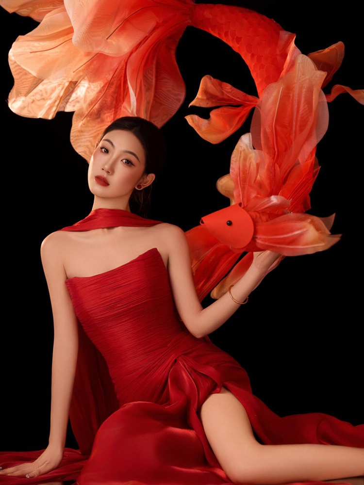 2026 New Year Red Lucky Carp C - огляд і ціна Ethnic Fashion Shoot
