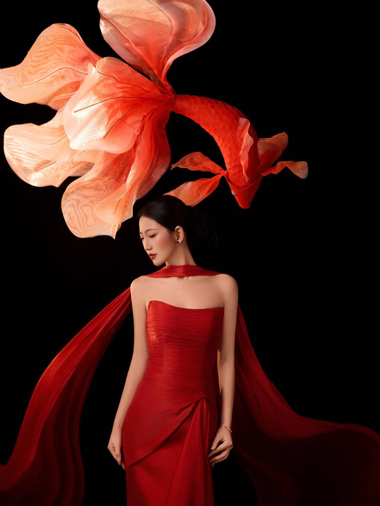 2026 New Year Red Lucky Carp C - огляд і ціна Ethnic Fashion Shoot